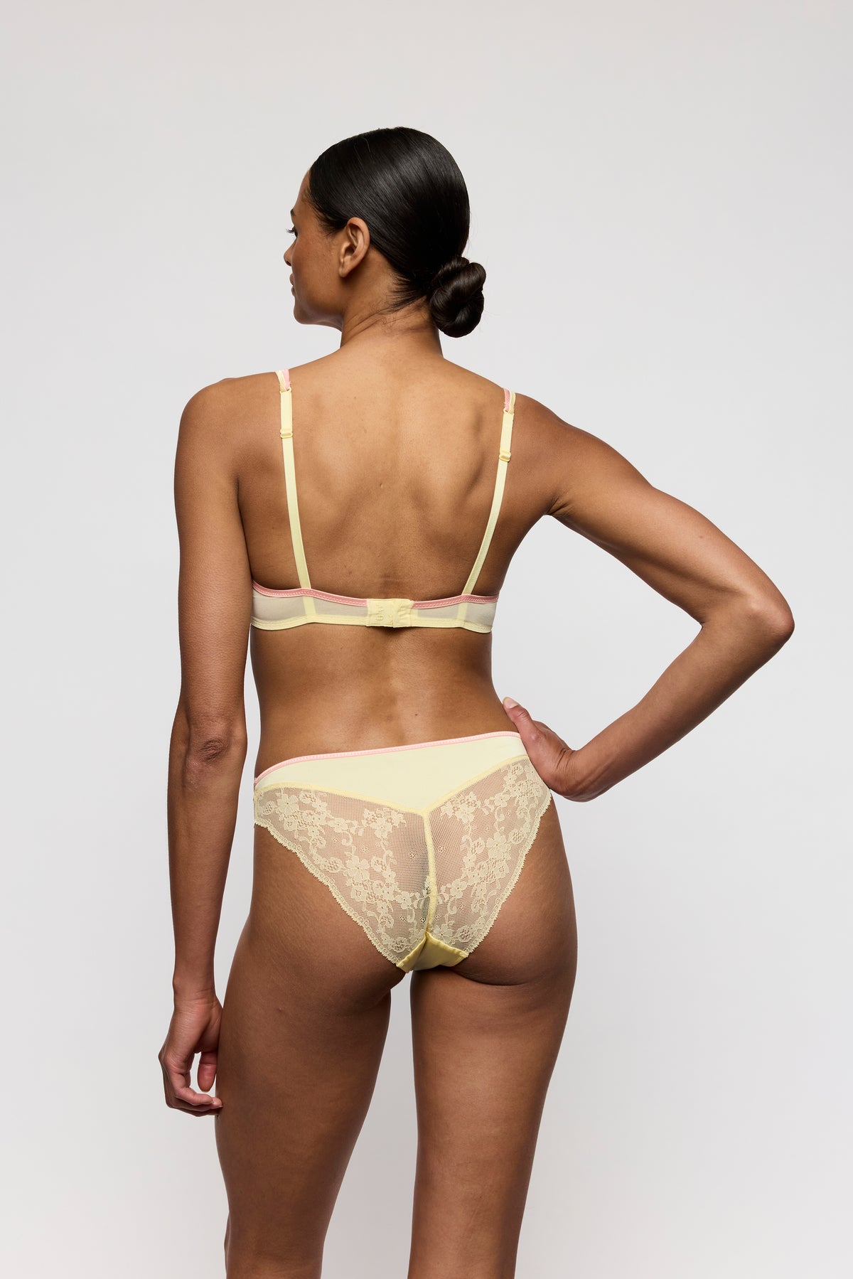 Marie Jo Lizelot Half Padded Balcony Bra In French Vanilla