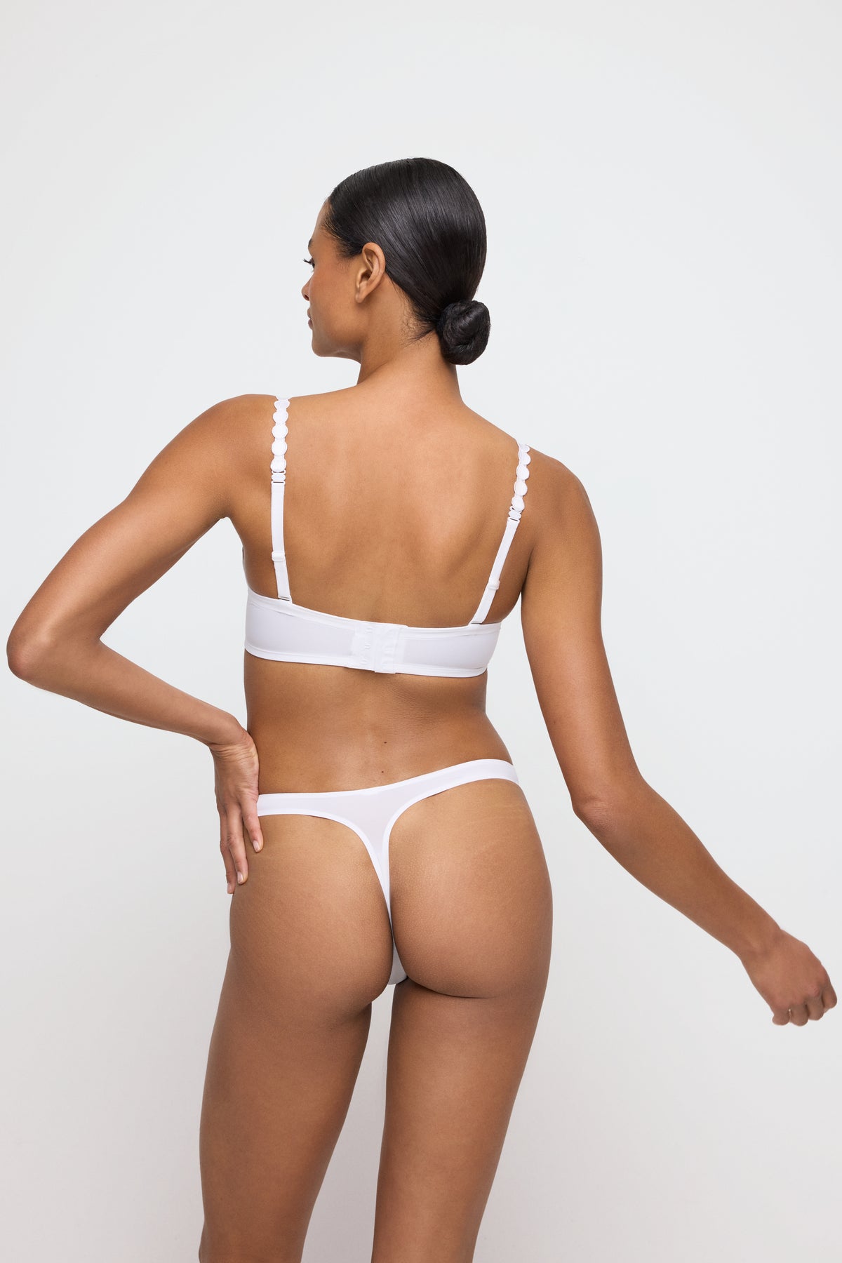 Marie Jo Tom Thong In White