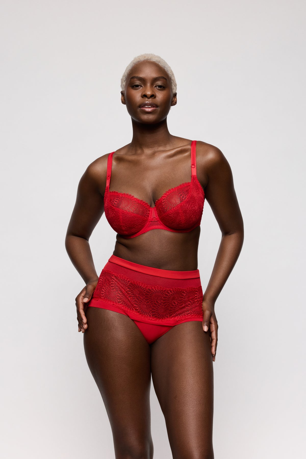 Primadonna Sophora Hotpants In True Red