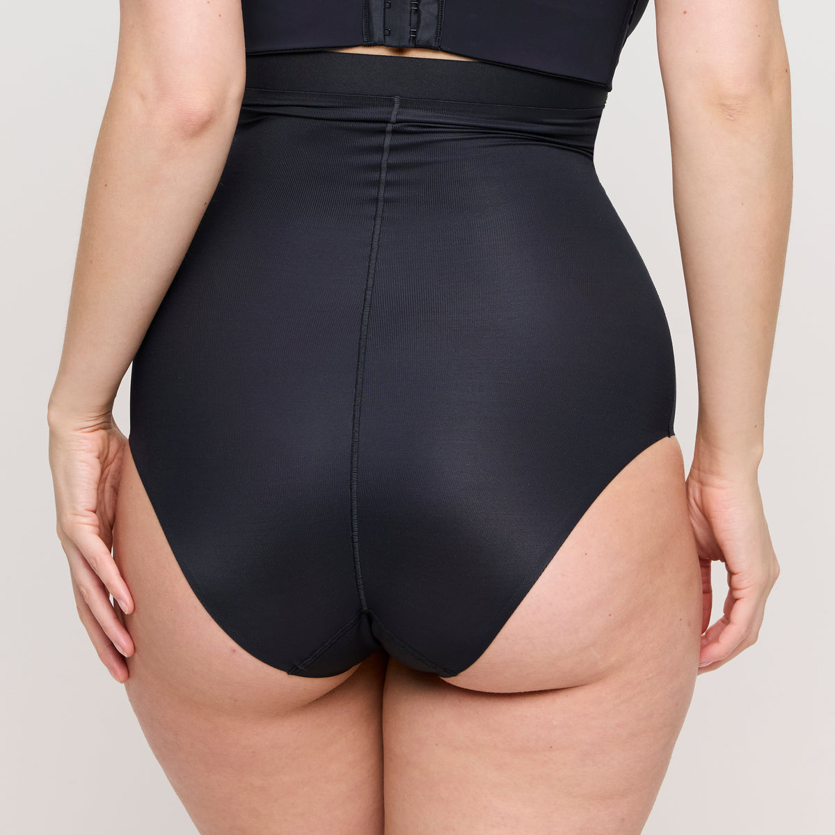 Primadonna Figuras Smoothing High Briefs In Charcoal