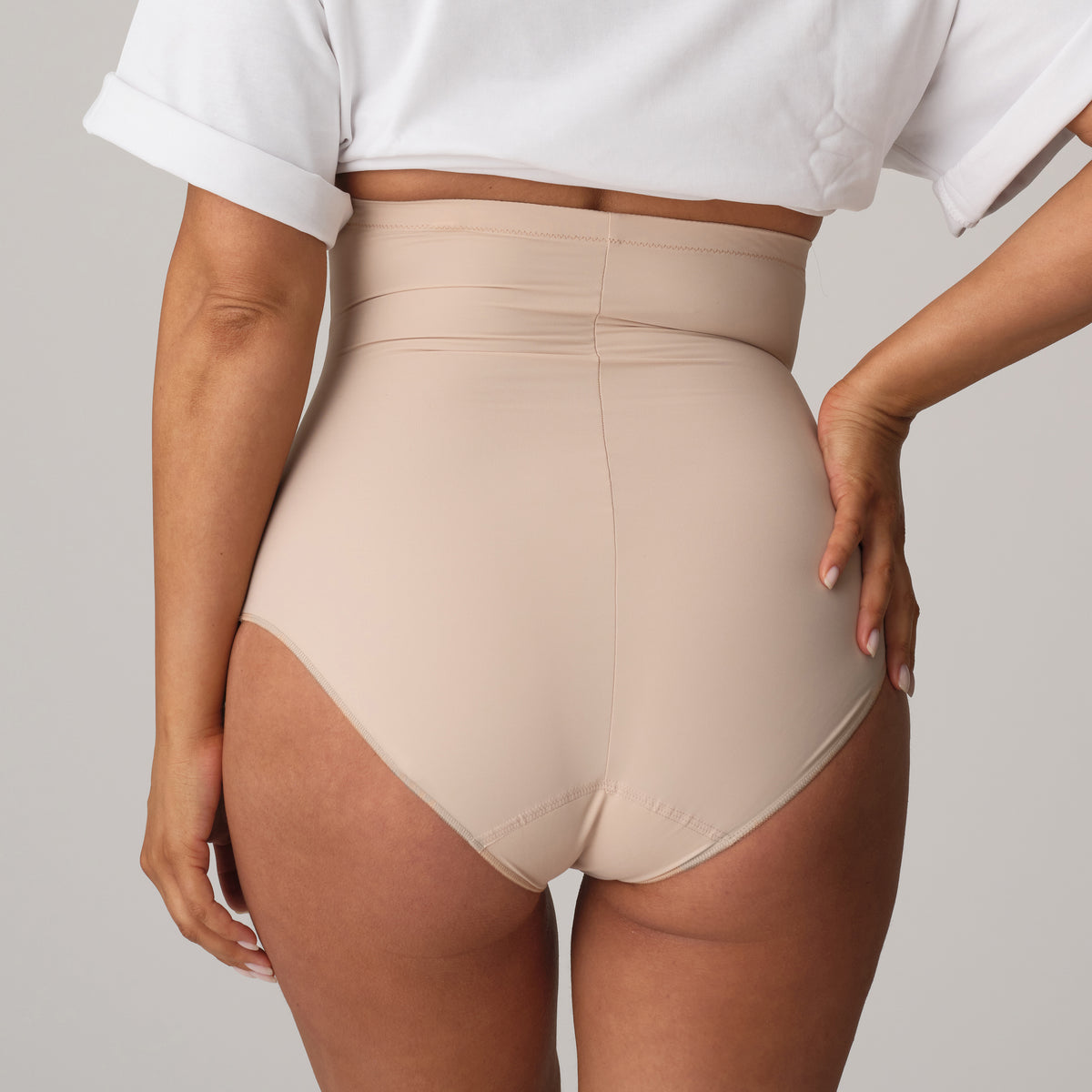 Primadonna Perle Shapewear High Briefs In Caffé Latte