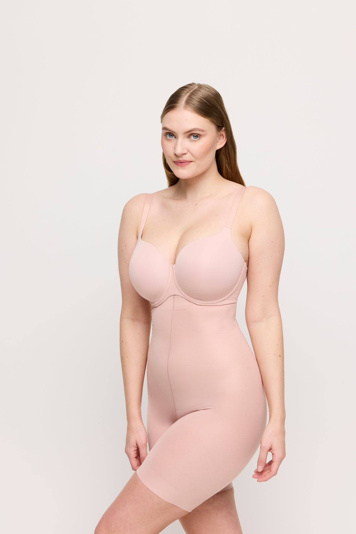 Primadonna Figuras Smoothing High Briefs W. Legs In Powder Rose