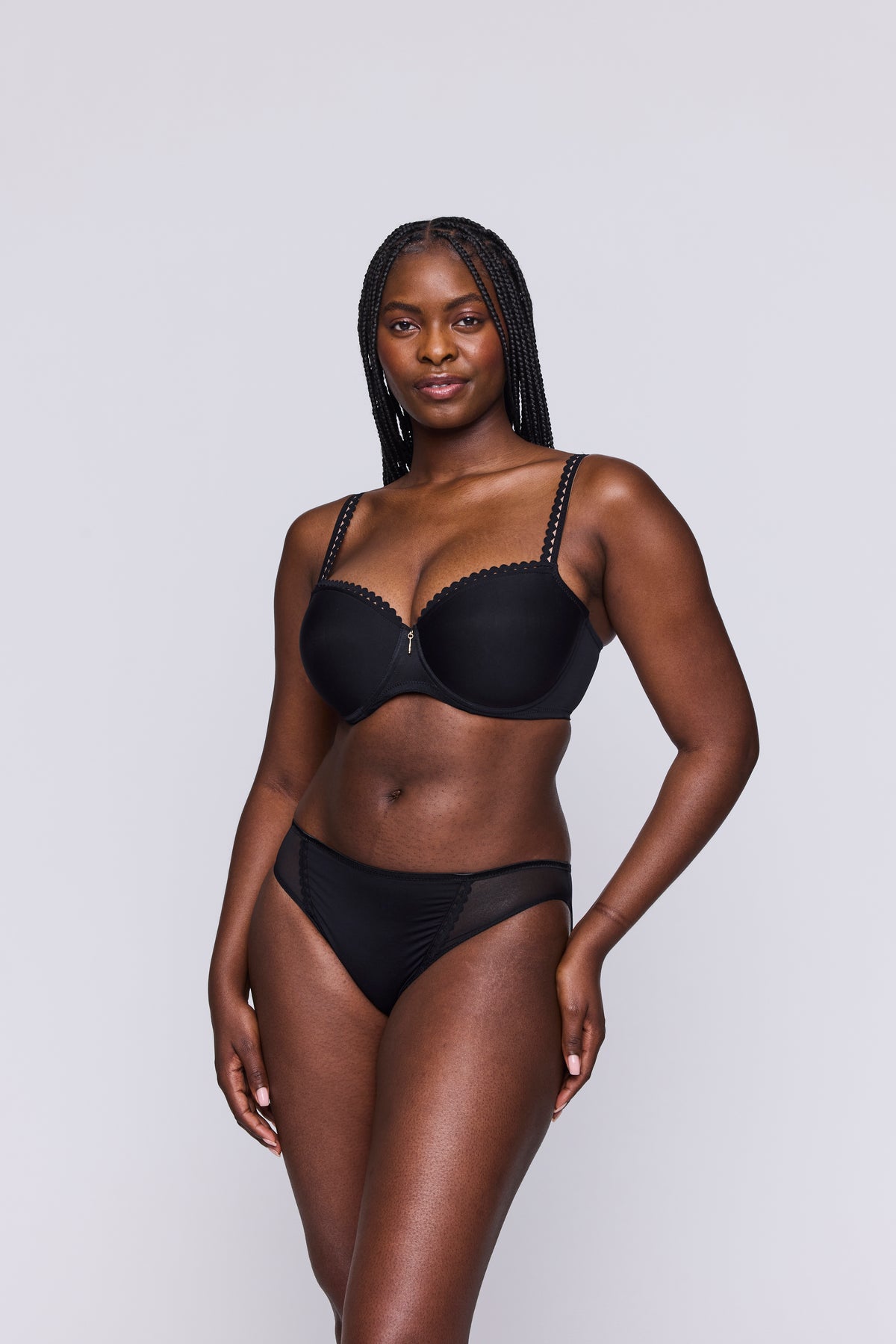 Primadonna Twist Vivgirl Padded Balcony Bra In Black