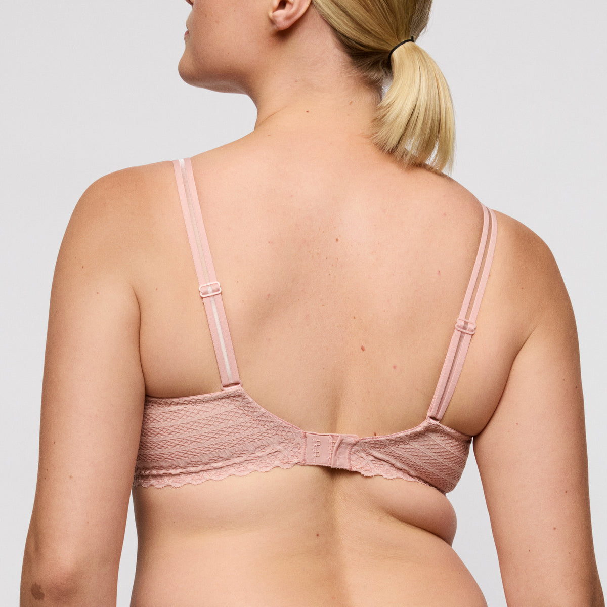 Primadonna Twist Twist Side Padded Heartshape Bra In Powder Rose
