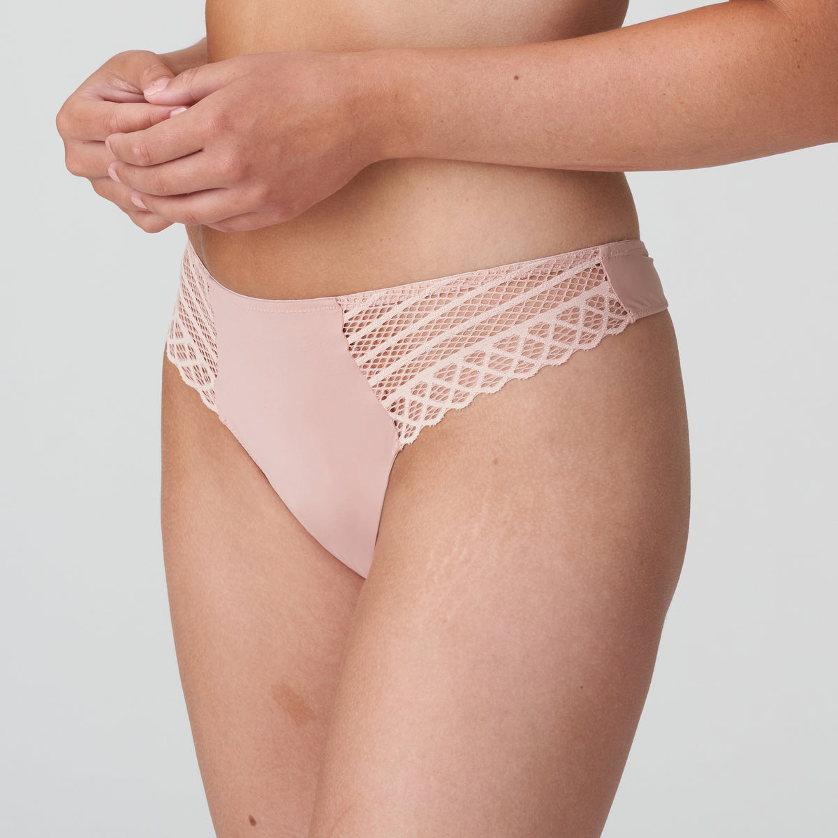 Primadonna Twist East End Thong In Powder Rose