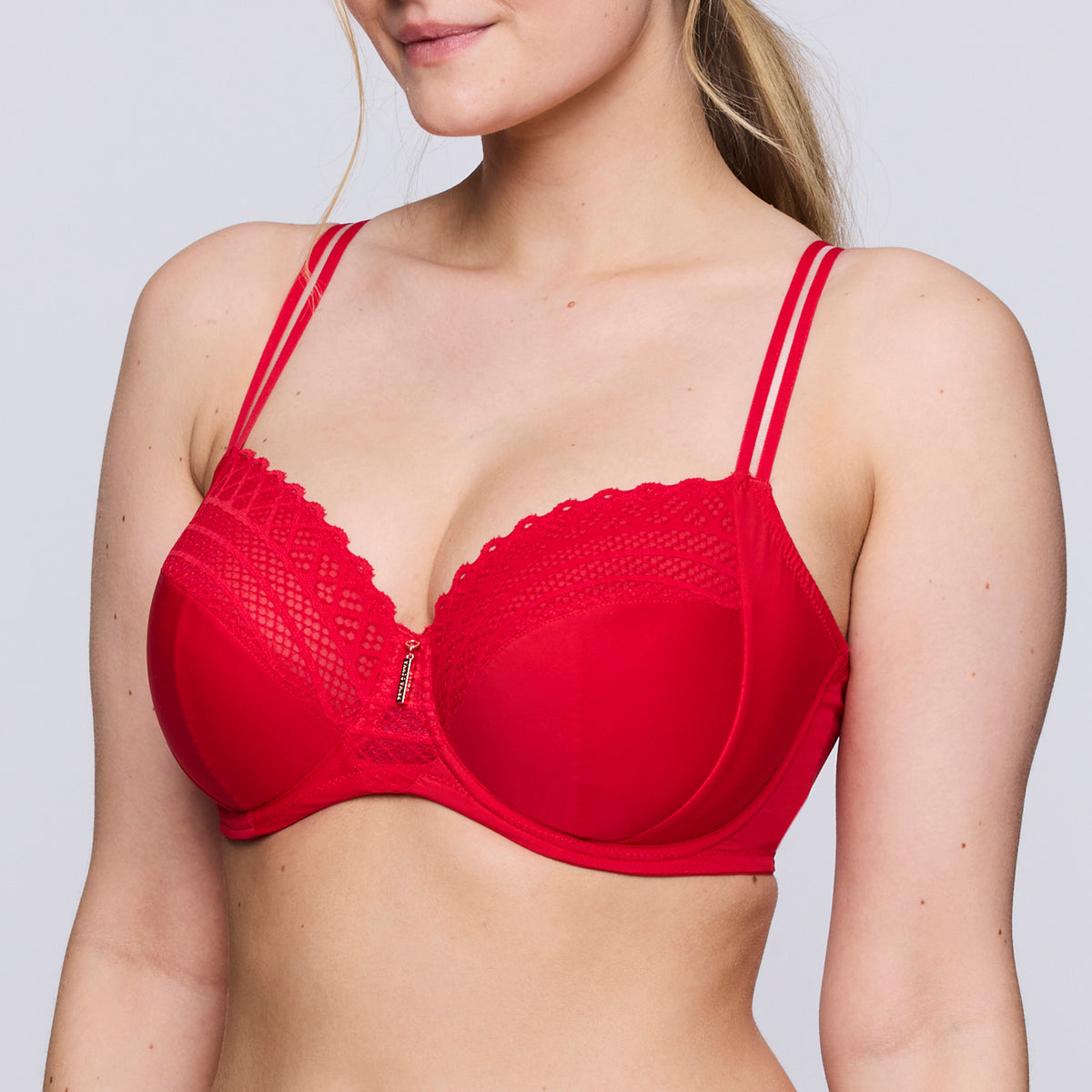 Primadonna Twist East End Full Cup Bra In True Red