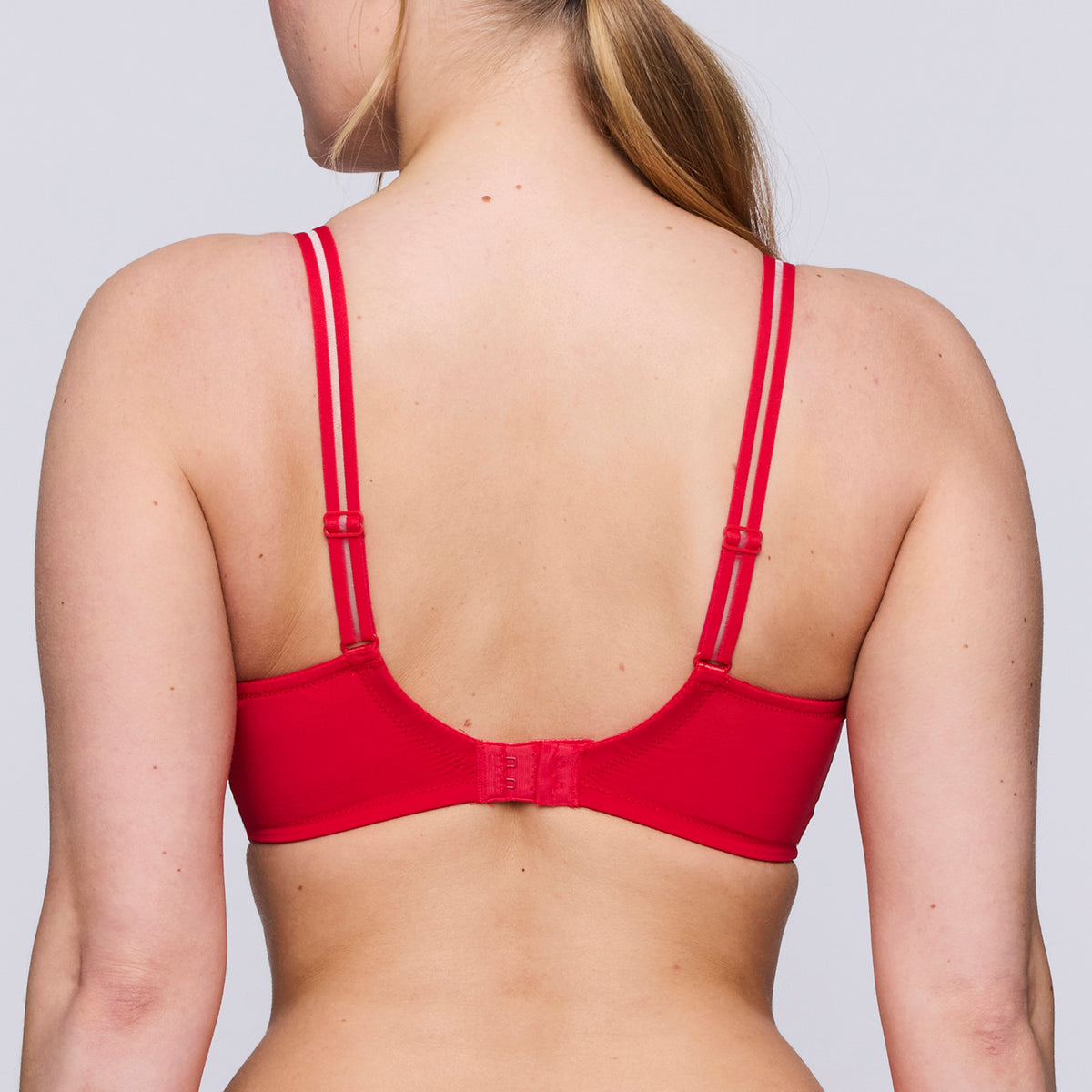 Primadonna Twist East End Full Cup Bra In True Red