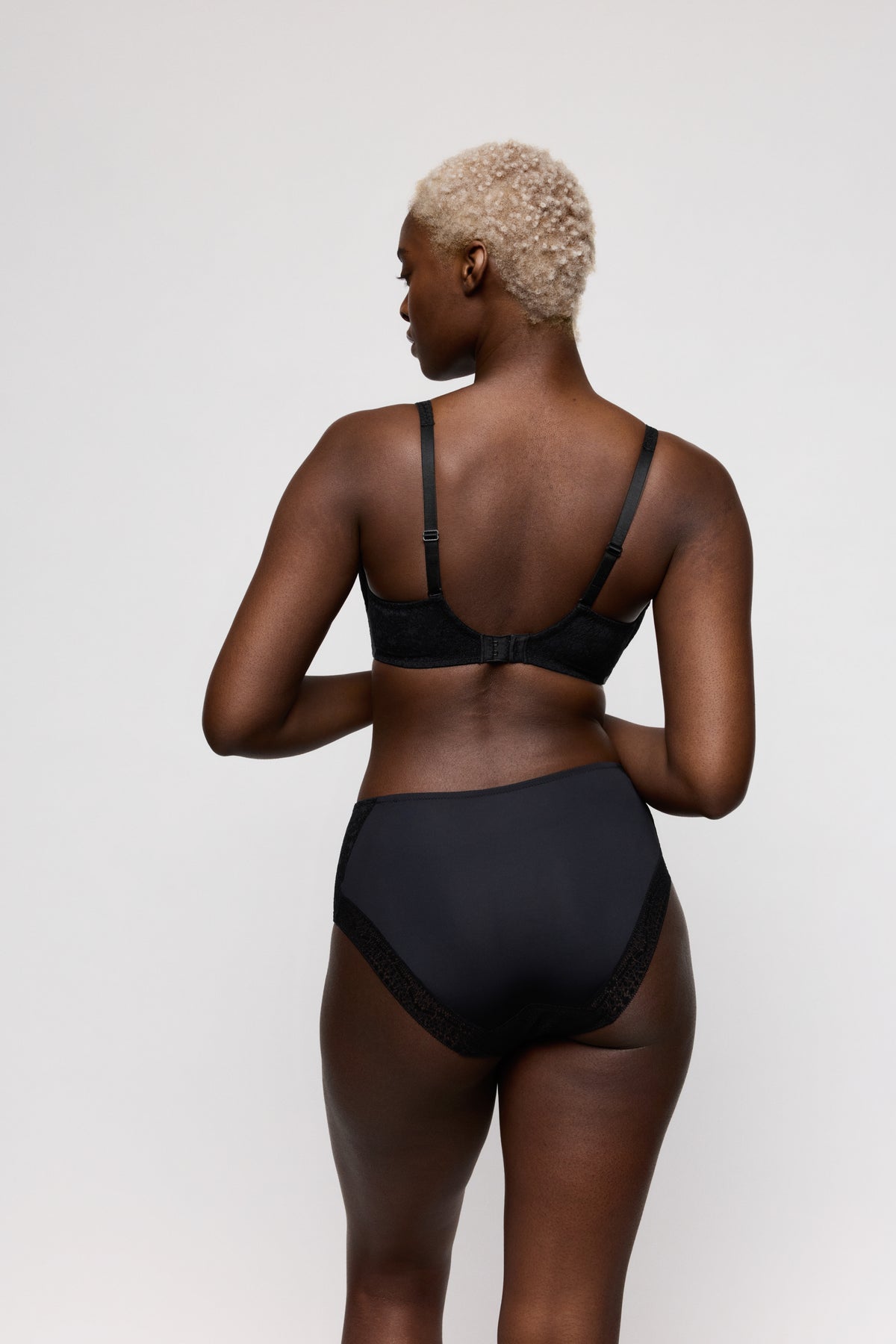 Primadonna Twist Epirus Full Cup Bra In Black