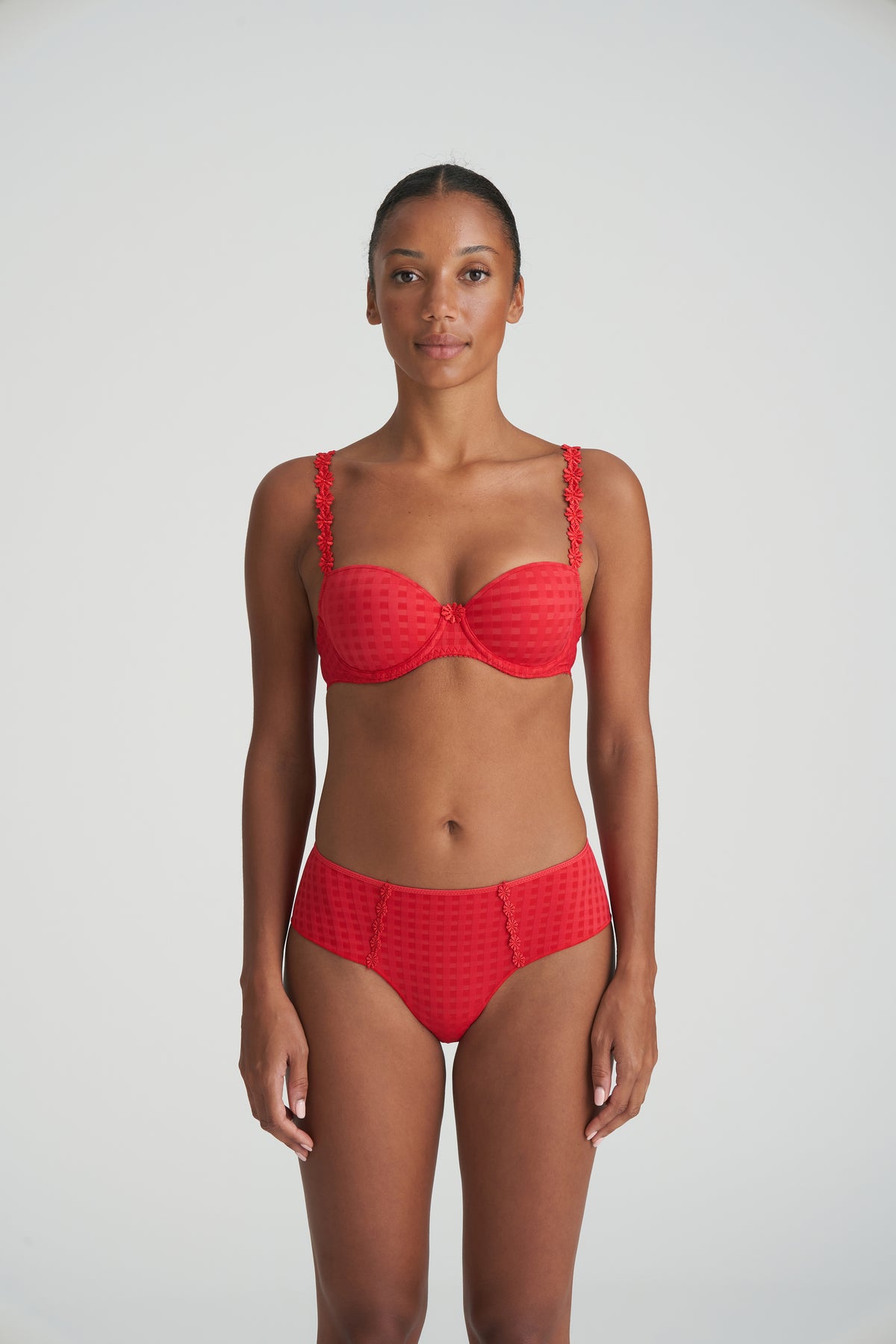 Marie Jo Avero Hotpants In Scarlet